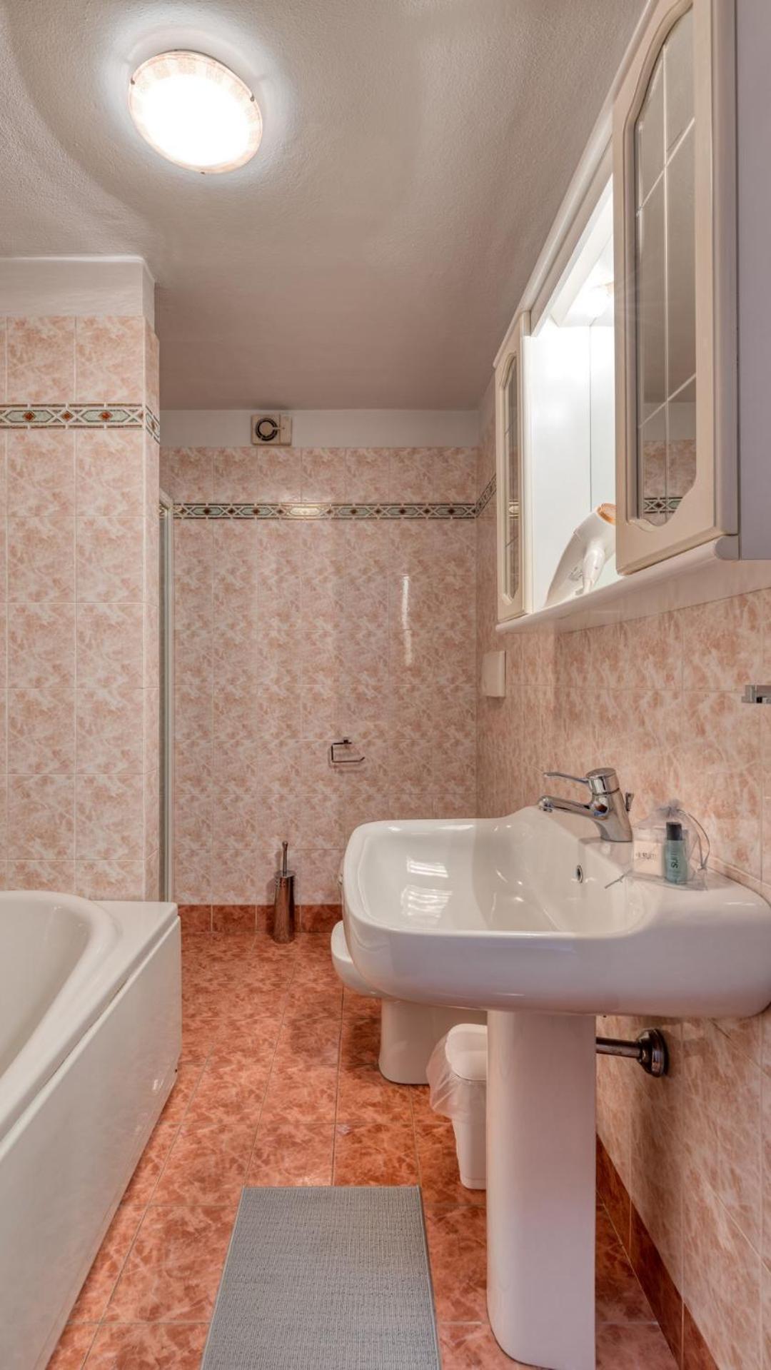 B&B Lawanda Idro Номер фото